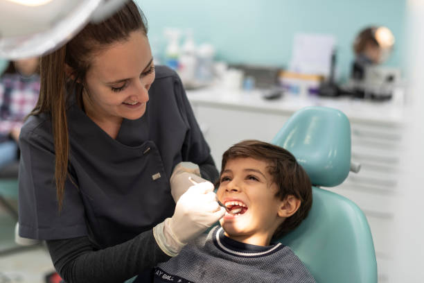 Best Broken or Cracked Tooth Emergency Dentist in Savanna, IL